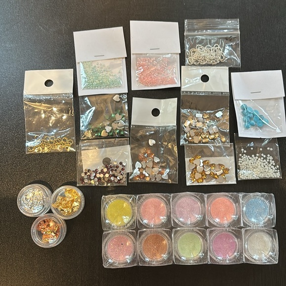 Nail decorations - Picture 2 of 3